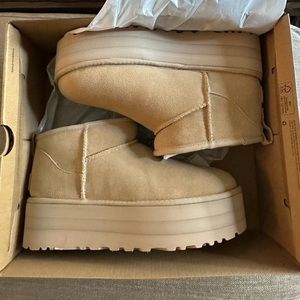 Ugg platform mini boot